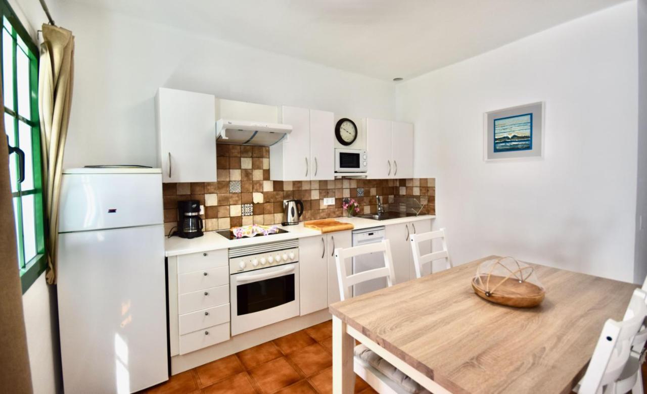 Terracitas 3 Hiru , Coqueto Bungalow Con Ac , Terraza Y Piscina Comunitaria Playa Blanca  Eksteriør billede